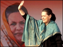 सोनिया भरेंगी नामांकन, राजनाथ जाएंगे एटा सोनिया भरेंगी नामांकन, राजनाथ जाएंगे एटा