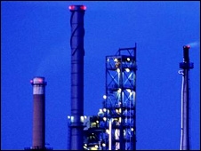 गैस का प्रेशर 40 से 50 फीट ऊपर तक गया 