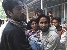 अपनों के ख़िलाफ़ नहीं लड़ सकते:मंत्री अपनों के ख़िलाफ़ नहीं लड़ सकते:मंत्री