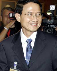 somchai wongsawat