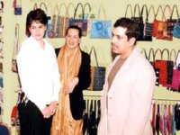 Priyanaka Gandhi Sonia Gandhi Robort Vadra Priyanaka Gandhi Sonia Gandhi Robort Vadra