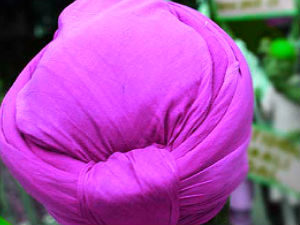 Australia: A sikh with turban did not allow to enter into Hotel Australia: A sikh with turban did not allow to enter into Hotel