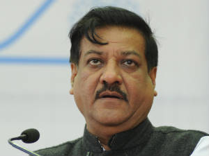 Disaffection between Congress and NCP after Chavan's Remark Disaffection between Congress and NCP after Chavan's Remark