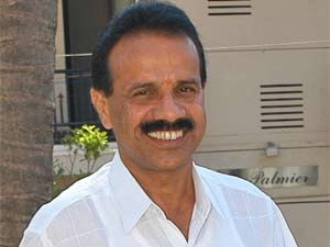 Gowda to be sworn in as Karnataka CM Gowda to be sworn in as Karnataka CM