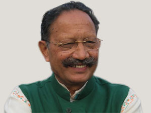 2012 में खंडूरी है जरुरी का नारा दिया था भाजपा ने 2012 में खंडूरी है जरुरी का नारा दिया था भाजपा ने