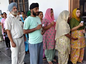 In Punjab Assembly Polls, The candidate are using their nick name when they reach in the public. In Punjab Assembly Polls, The candidate are using their nick name when they reach in the public.
