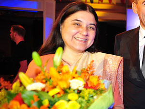 maneka gandhi maneka gandhi