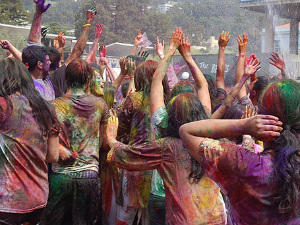 Holi Holi