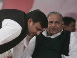 Uttar Pradesh CM, Akhilesh Yadav and Mulayam Singh Yadav Uttar Pradesh CM, Akhilesh Yadav and Mulayam Singh Yadav