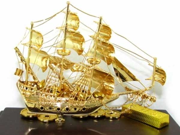 सुनहरे के सिक्‍कों वाला जहाज