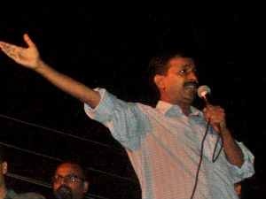 Arvind Kejriwal hits out at political parties on price hike Arvind Kejriwal hits out at political parties on price hike