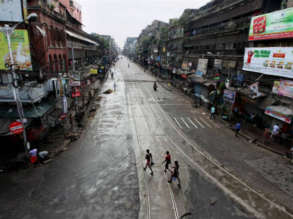  कोलकाता की शांत पड़ी गलियां