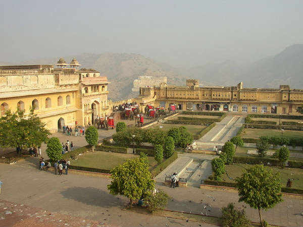 जयपुर और उदयपुर जयपुर और उदयपुर