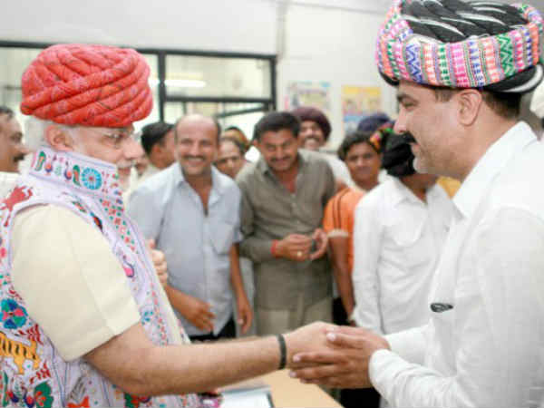 अमरीका का वीजा देने से इनकार