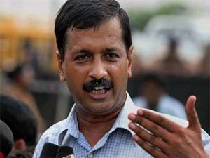 Congress workers allegedly beat up Kejriwal Supporters Congress workers allegedly beat up Kejriwal Supporters