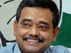 Pranab Mukherjee's son Abhijit Mukherjee wins Jangipur Lok Sabha seat Pranab Mukherjee's son Abhijit Mukherjee wins Jangipur Lok Sabha seat