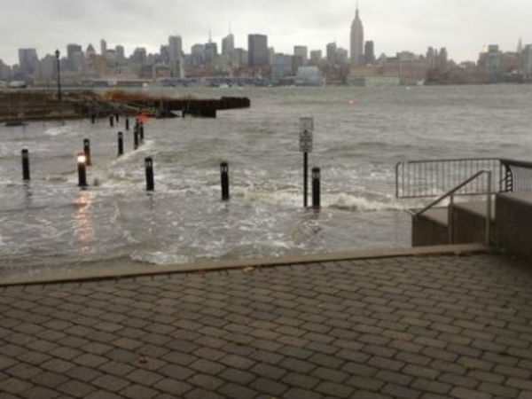 सैंडी ने मचाई तबाही