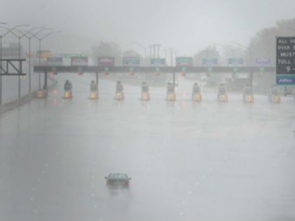 सैंडी ने मचाई तबाही