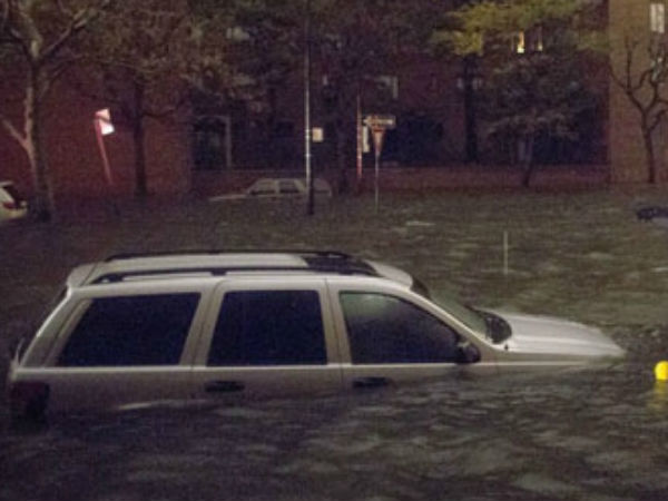 सैंडी ने मचाई तबाही