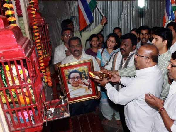 बाला साहब के लिये प्रार्थना