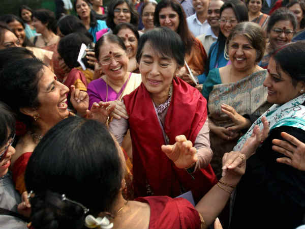 दिल्‍ली के श्रीराम कॉलेज में सू ची 