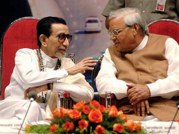 अटल जी के साथ ठाकरे 