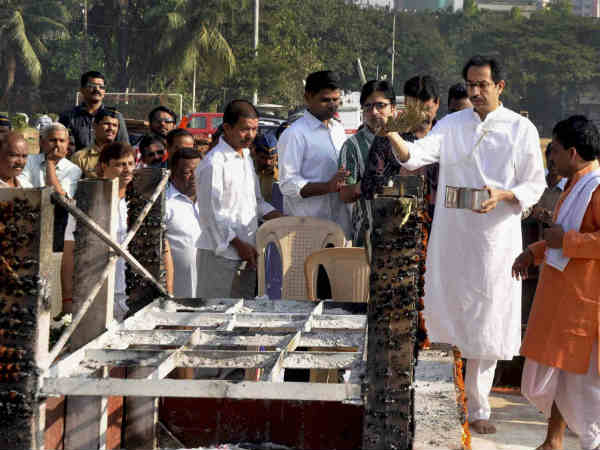 शिवाजी पार्क पर उद्धव ठाकरे