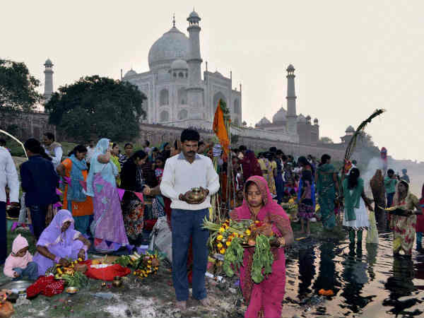 आगरा में छठ पर्व 