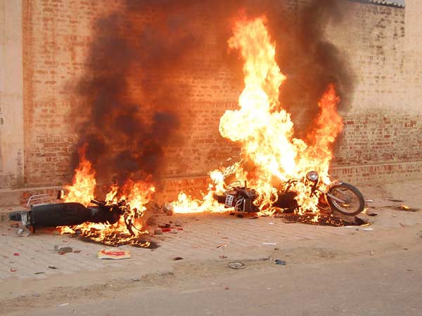 अर्धसैनिक बलों की 15 टुकड़ियां अर्धसैनिक बलों की 15 टुकड़ियां