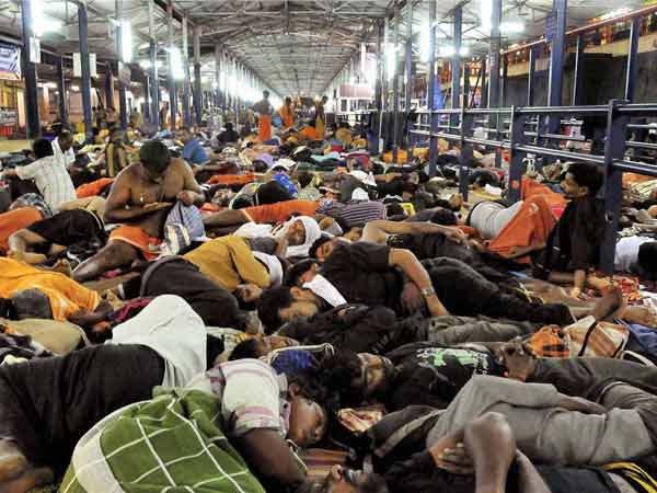 सबरीमाला में श्रद्धालु