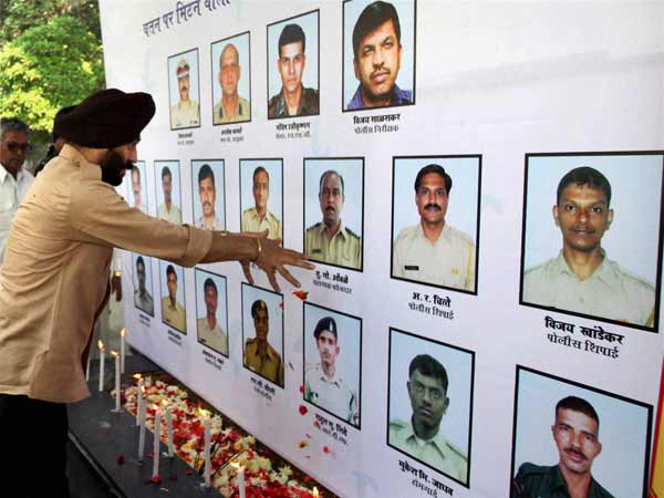 बिट्टा ने दी श्रद्धांजलि