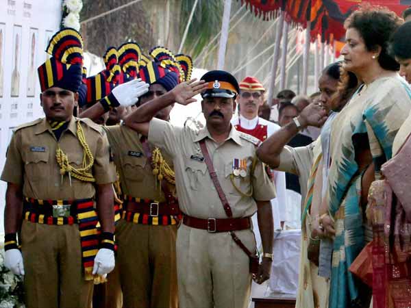 परिजनों ने दी श्रद्धांजलि 