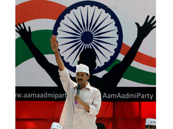केजरीवाल ने की पार्टी की घोषणा 