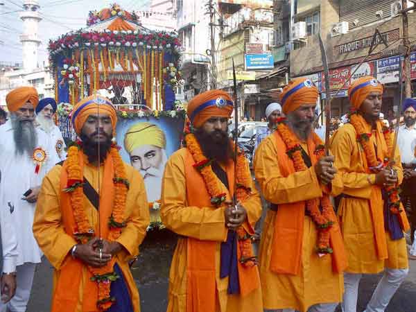 गुवाहाटी में सिख श्रद्धालु गुवाहाटी में सिख श्रद्धालु