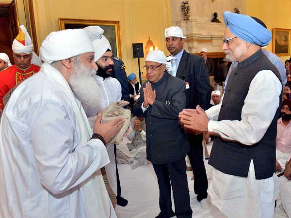 राज भवन में समारोह राज भवन में समारोह