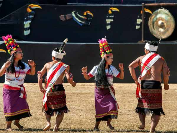 कोहिमा में होर्नबिल पर्व 