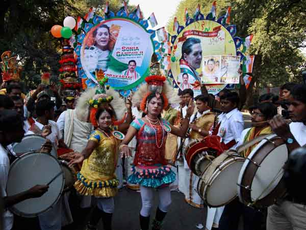 कांग्रेसियों ने जन्‍म दिन मनाया