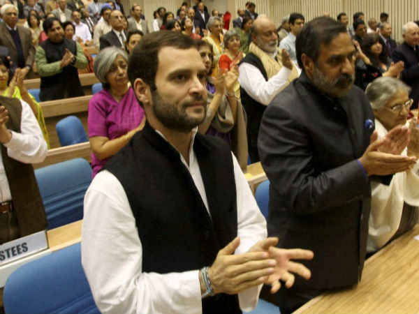 शो ऑफ करते हैं राहुल शो ऑफ करते हैं राहुल