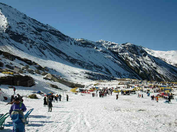 रोहतांग में बर्फबारी 