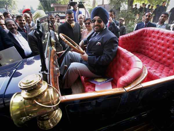 दिल्‍ली में विंटेज कार रैली