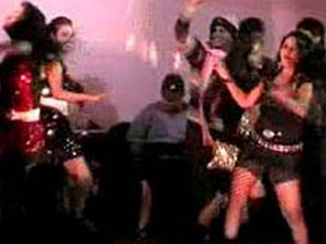 Trinamool Congress leader throws currency notes on dancing girls Trinamool Congress leader throws currency notes on dancing girls