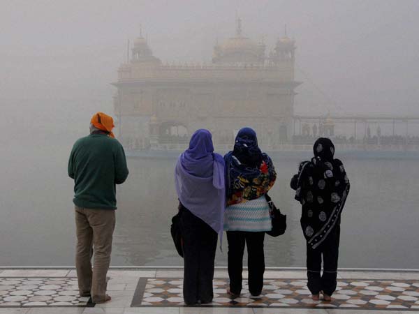 स्‍वर्ण मंदिर का दृश्‍य