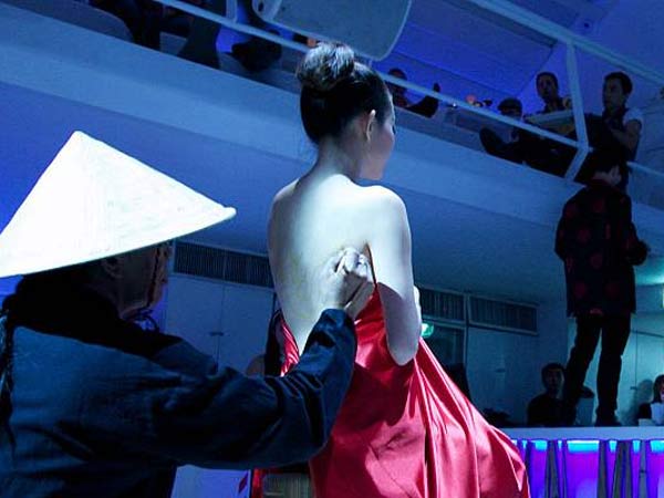 हर कस्‍टमर के बाद चेंज होती है चादर