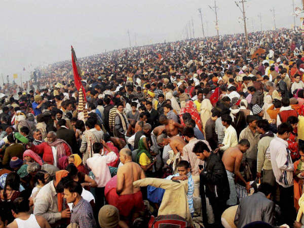 कुंभ मेले में आये श्रद्धालु
