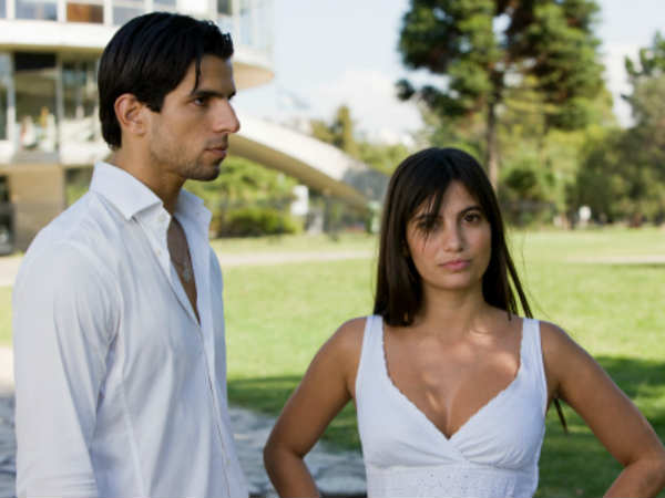 प्यार में सिंह की महिलाएं