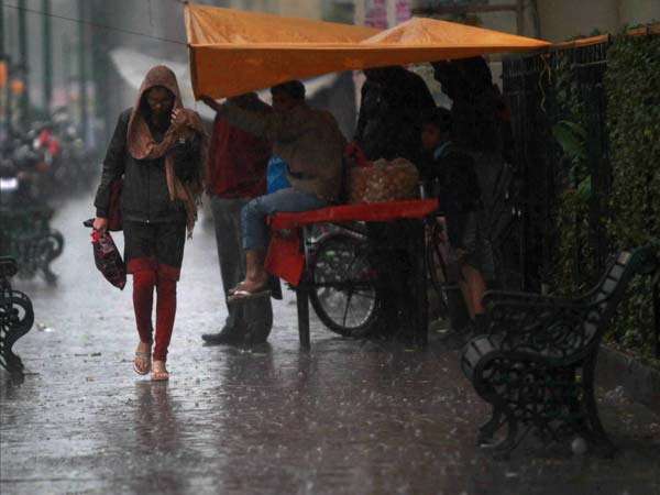 कानपुर समेत कई इलाकों में हुई बारिश