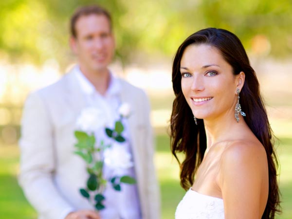 सिंह राशि वाले गुलाबी रंग का तोहफा दें सिंह राशि वाले गुलाबी रंग का तोहफा दें