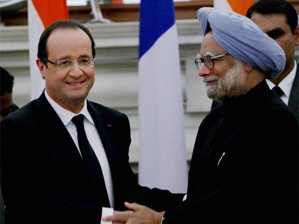 Francois Holllande and Manmohan Singh Francois Holllande and Manmohan Singh