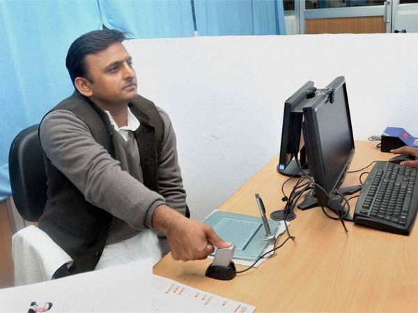 UP govt to distribute laptops on March 11 UP govt to distribute laptops on March 11