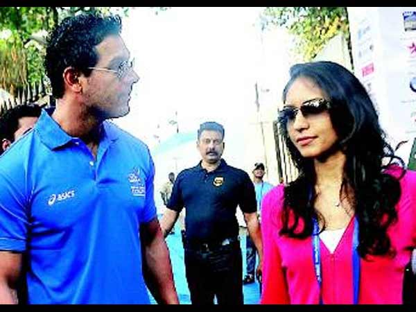 जॉन अब्राहम और प्रिया रांचल 